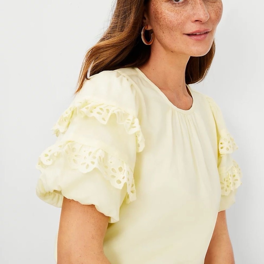 NWOT ANN TAYLOR EYELET RUFFLE SLEEVE PASTEL YELLOW BLOUSE LARGE SIZE